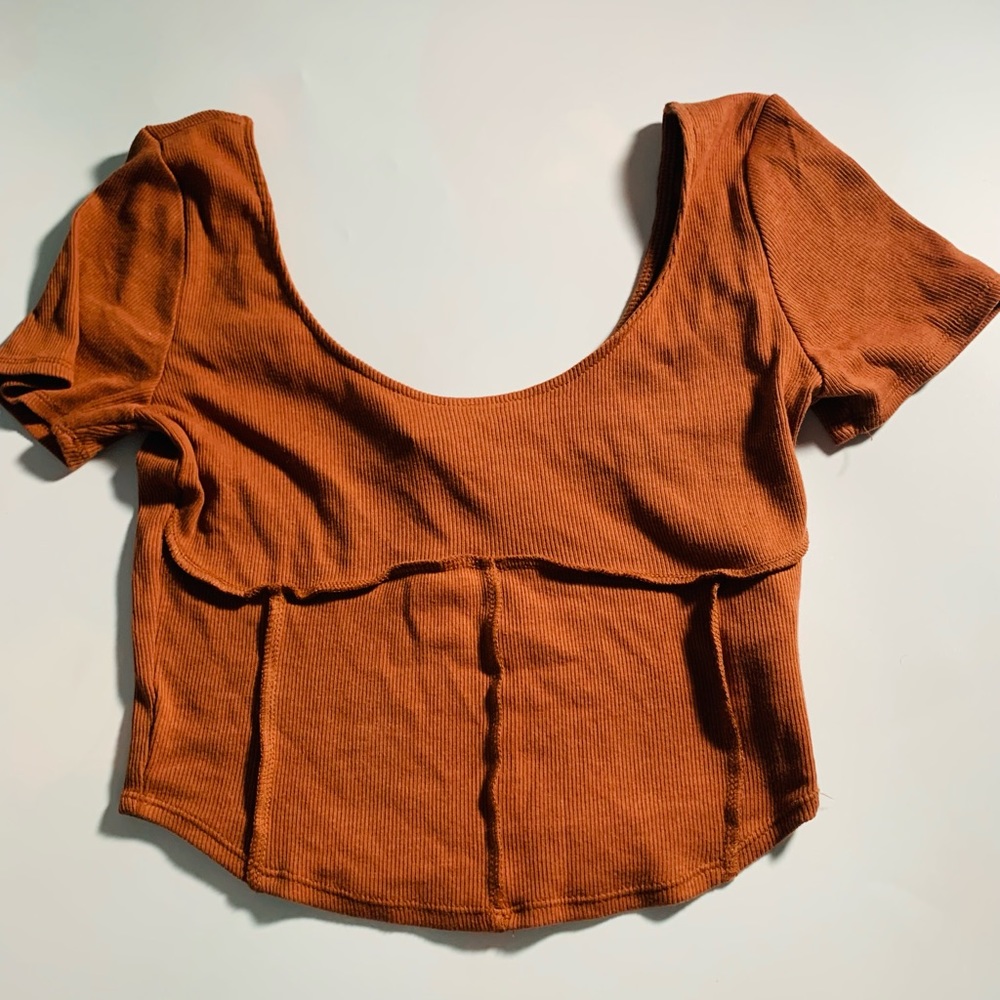 Crop top